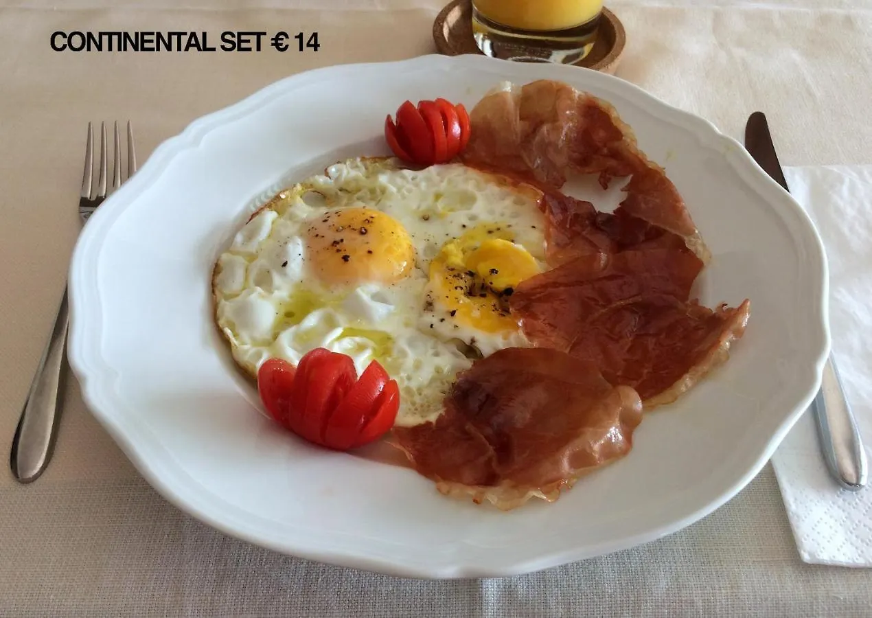 B&B Casa Certosa Siena Bed & Breakfast